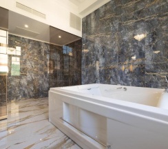 Люкс Deluxe в Modern Luxury Hotel