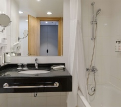 Стандартный номер с двумя односпальными кроватями в Холидей Инн Москва Сокольники