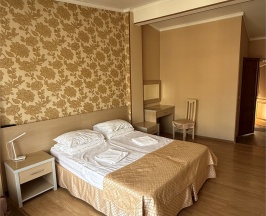 люкс двух местный в На Черноморской