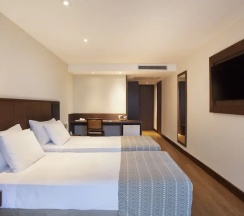 Трёхместный номер Standard в Windsor Palace Copacabana