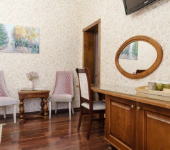 Двухместный номер Classic №1 c 1 комнатой с красивым видом из окна двуспальная кровать в Лель