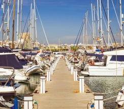 Апартаменты в Special Offer, Unbeatable Location - 2BR Suite