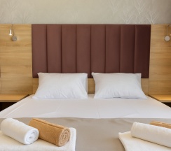 Четырехместный номер ДЕЛЮКС с балконом в Granada