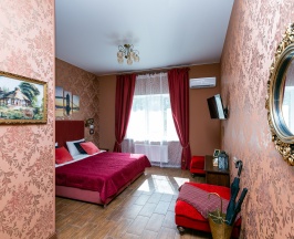 De Luxe Честер (the Chester) в Sherlock ho