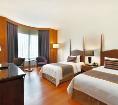 Двухместный номер Premier 2 отдельные кровати в Century Park Hotel