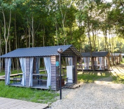 Домик в лесу в Villa la vita