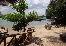 Бунгало beachfront в The Tropical Koh Mook