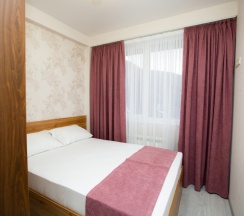 Стандартные апартаменты для 3 гостей с балконом в Alba inn apartments