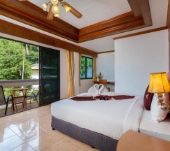 Двухместный номер Deluxe двуспальная кровать в Memory Karon Resort