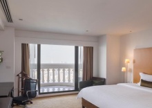 Двухместный lebua Suite Premium City View двуспальная кровать в lebua at State Tower