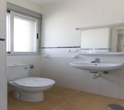 Двухместный номер Standard 2 отдельные кровати в Albergue Inturjoven Málaga - Hostel