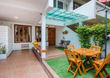 Коттедж в White beach house Hua hin 20 second to the beach