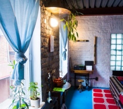 Дизайнерская студия с двуспальной кроватью без кухни (Лофт) в Gallery and more