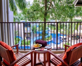 Двухместный люкс Family Fun двуспальная кровать в Holiday Inn Resort Phuket Surin Beach, an IHG Hotel
