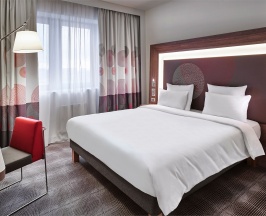 Номер Suite для маломобильных - с двуспальной кроватью в Novotel Москва Киевская