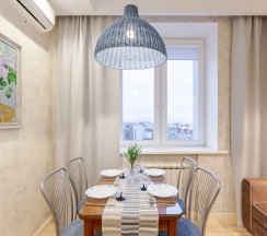 Апартаменты с балконом и с красивым видом из окна в RentPlaza