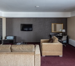 Полулюкс в Cosmos Izhevsk Hotel