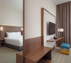 Двухместный номер Superior с видом на сад двуспальная кровать в Отель Courtyard by Marriott Baku