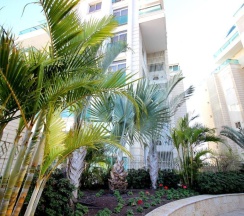 Апартаменты с 2 комнатами с балконом в Sunset apartment's Residence du Golf