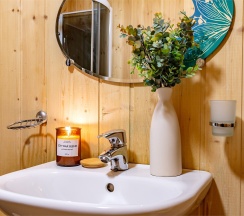 Дом трав и цветов (люкс) в Остров Суойа