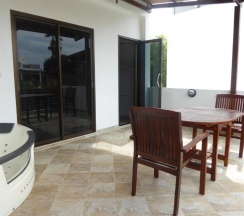 Вилла с 2 комнатами в Oasis Garden & Pool Villa at VIP Resort