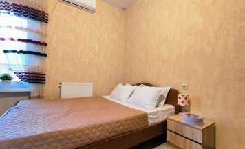 Трёхместный номер Comfort с балконом и с красивым видом из окна в Юлианна