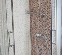 Трёхместный номер Standard с балконом и с красивым видом из окна в Maxx