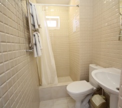 Трехместный номер Комфорт с балконом в Сюзэн