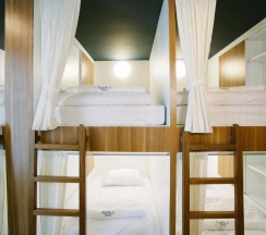 Кровать в общем номере в Give Me 5 Hostel
