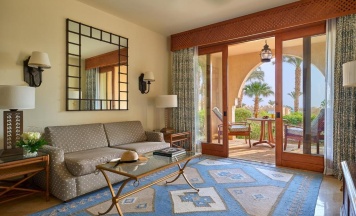 Двухместный номер Deluxe с видом на море двуспальная кровать в Four Seasons Resort Sharm EL Sheikh