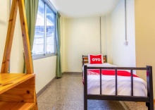 Двухместный номер Standard 2 отдельные кровати в OYO 928 Leaf Hostel