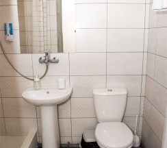 Бюджетный двухместный номер (5 этаж без лифта) в Everest