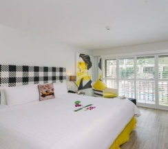 Двухместный номер Pool View Premier двуспальная кровать в Burasari Phuket Resort & Spa