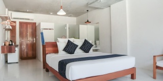 Камала Бич: Отель Wabi Sabi Boutique Hotel