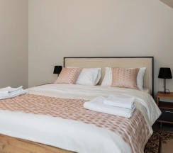 Апартаменты с балконом в Константа