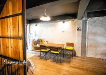 Кровать в общем номере в Sleepcase Hostel