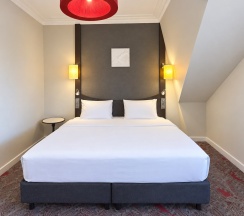 Номер Люкс - с двуспальной кроватью в Mercure Rostov on Don Center