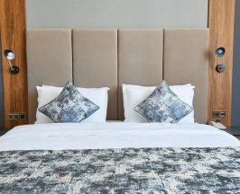 Двухместный номер Deluxe с балконом двуспальная кровать в Diamond Hotel Shymkent