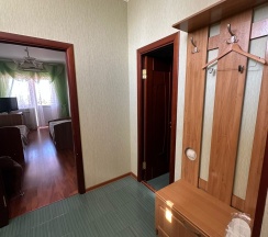 Люкс двухкомнатный с балконом в Николаевский