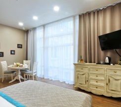 Люкс с террасой в U Hotel