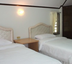 Коттедж c 1 комнатой с балконом в Phudara Resort