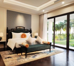 Вилла с 3 комнатами рядом с пляжем в Отель Wyndham Grand Phu Quoc