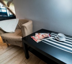 33 - Четырехместный мансардный с прямым видом на море в Азов Инн