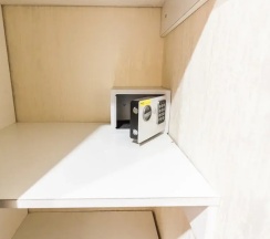 Двухместный номер Superior двуспальная кровать в Alliance