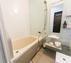 Коттедж с 5 комнатами в Nao's House USJ