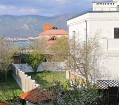 студия в Бриз
