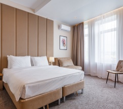 Трехместный номер с частичным видом на море в Kinney hotel sea view