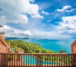 Двухместный номер Grand с видом на море двуспальная кровать в Samui Bayview Resort & Spa
