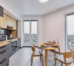 Апартаменты с панорамным видом и балконом в Park House