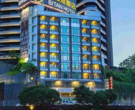 Двухместный номер Standard с видом на озеро 2 отдельные кровати в Bitan Hotel
